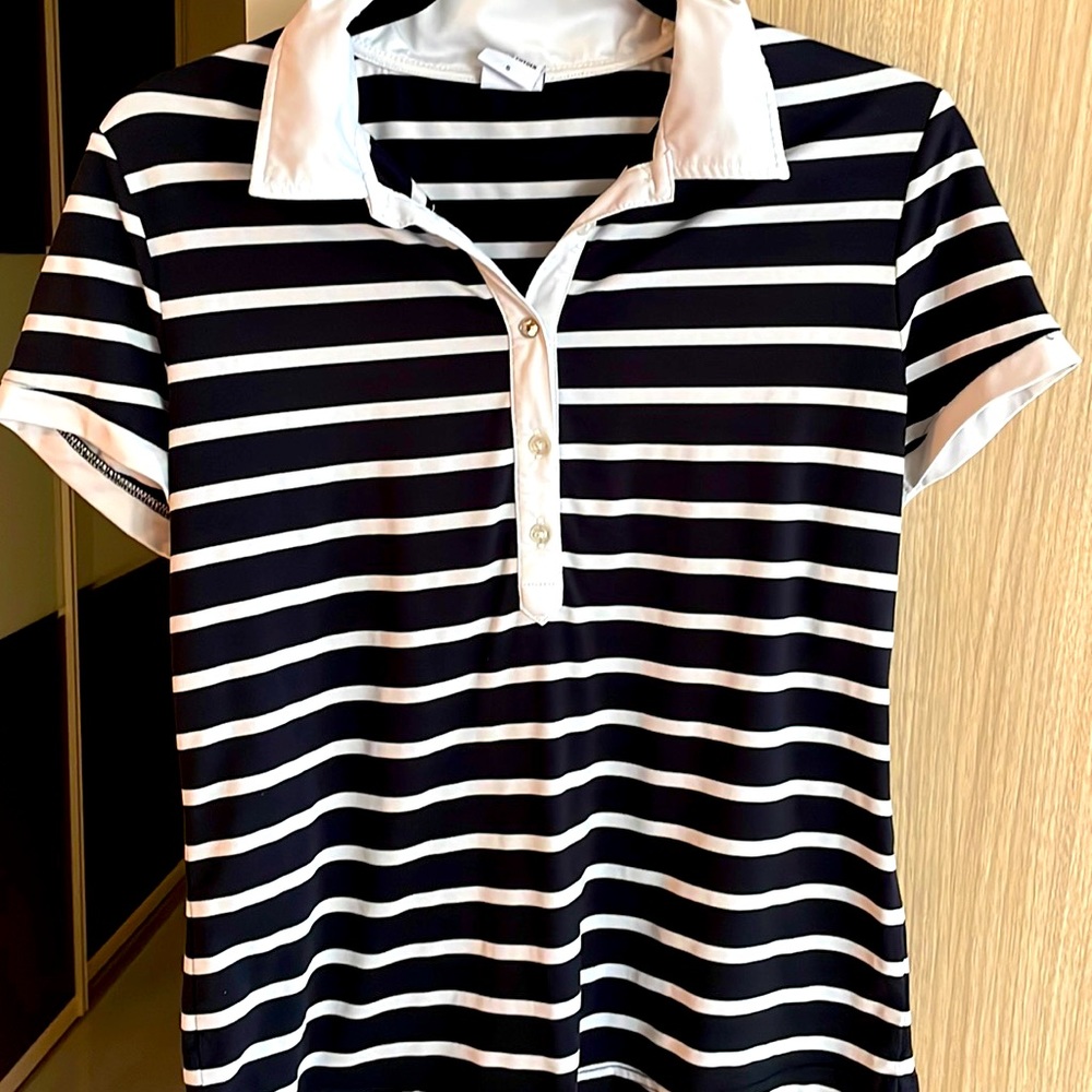 Daily sports tennis shirt Sweden sz S sexy wicking soft